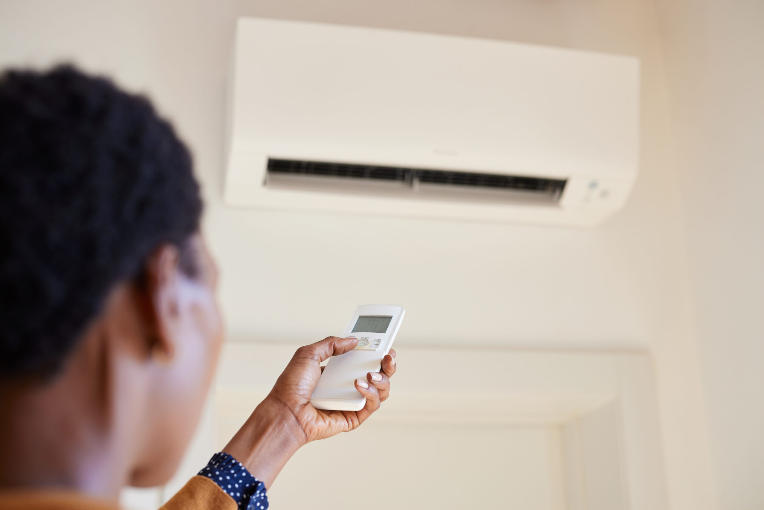 Modern air conditioning unit installation in Birmingham home